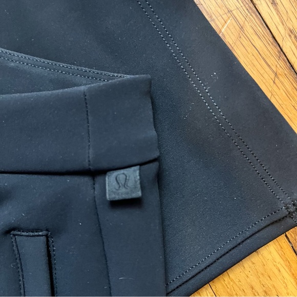 Lululemon On The Move Pants  Womens Size 4 Stretch Black Pockets Meas 27x27.5 - Picture 4 of 11
